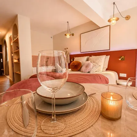 Suite Terracotta - Balnéo - Plage - Cap d'Agde Apartamento *